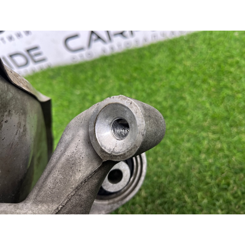 Цапфа подвески (подвеска) AUDI A4 B9 2017 2.0 8W0505431T