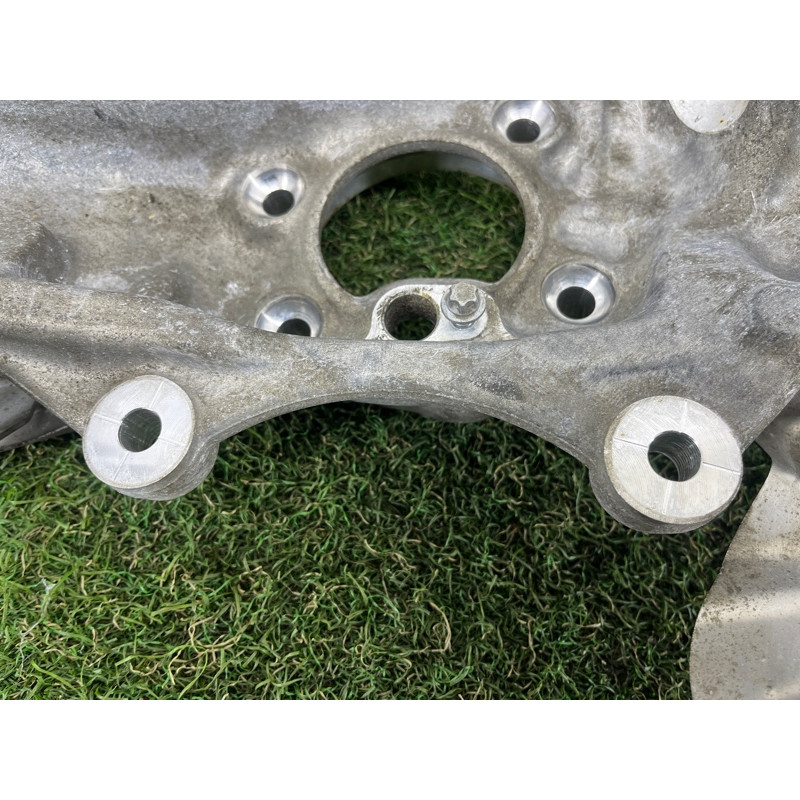 Поворотний кулак (підвіска) BMW 5-series G30 2017 2.0 B46B20 31206884381