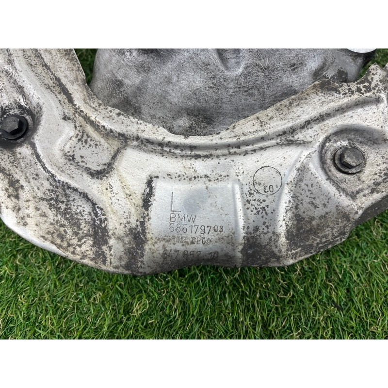 Поворотний кулак (підвіска) BMW 5-series G30 2017 2.0 B46B20 31206884381