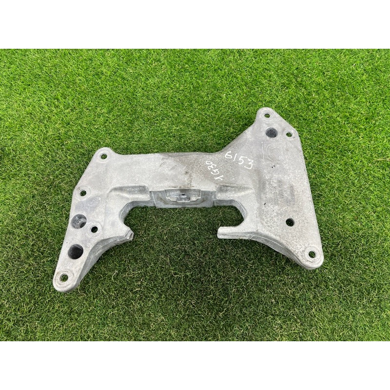 Кронштейн КПП (трансмісія) BMW 5-series G30 2017 2.0 B46B20 22319485330