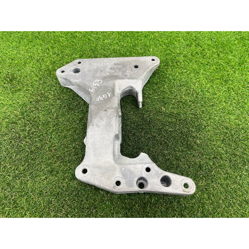 Кронштейн КПП (трансмісія) BMW 5-series G30 2017 2.0 B46B20 22319485330