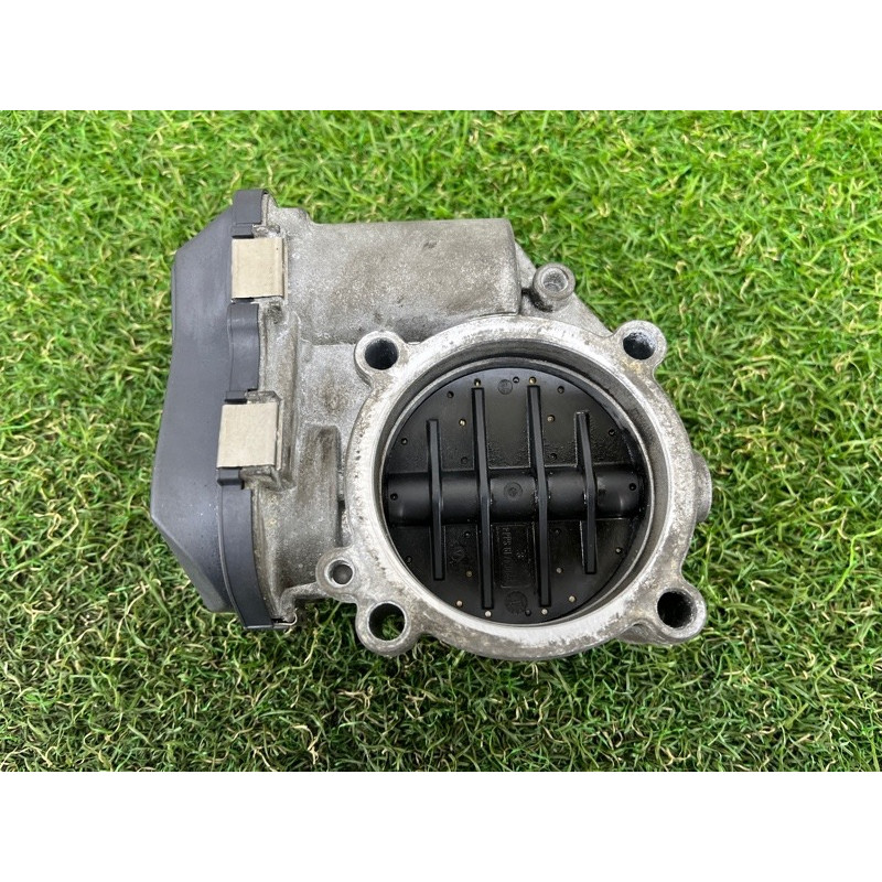 Дроссельная заслонка (электрика двигателя) AUDI Q5 8R 2012 3.2 CALB 06E133062G