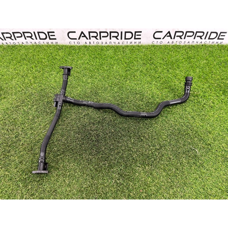 Трубка рецеркуляции воздуха (двигатель и элементы) AUDI Q5 8R 2012 3.2 CALB 06E131143AK