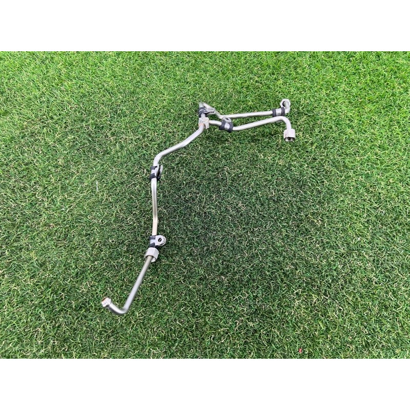 Трубка топливная (топливная система) AUDI Q5 8R 2012 3.2 CALB 06E127501AB