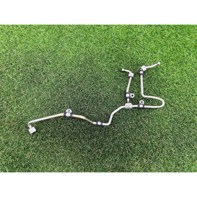 Трубка топливная (топливная система) AUDI Q5 8R 2012 3.2 CALB 06E127501AB