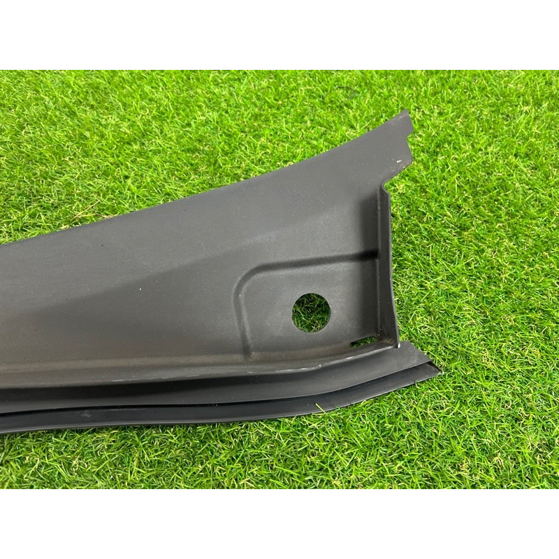 Жабо (кузов и элементы) AUDI Q5 8R 2012 3.2 CALB 8R181940301C