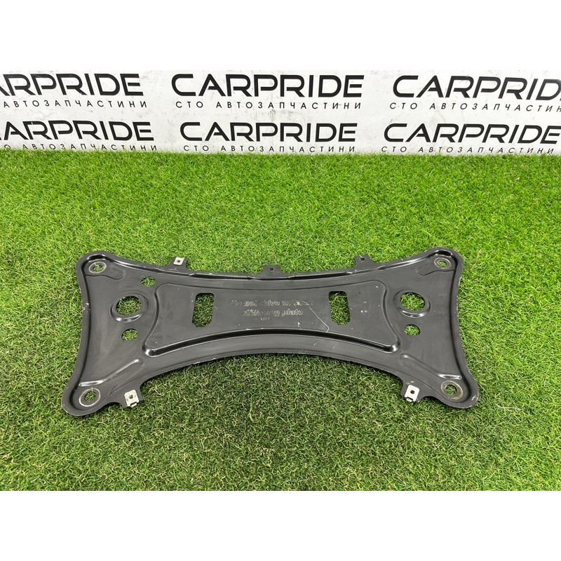 Кронштейн подрамника (подвеска) BMW X3 F25 2012 3.0 31106786944