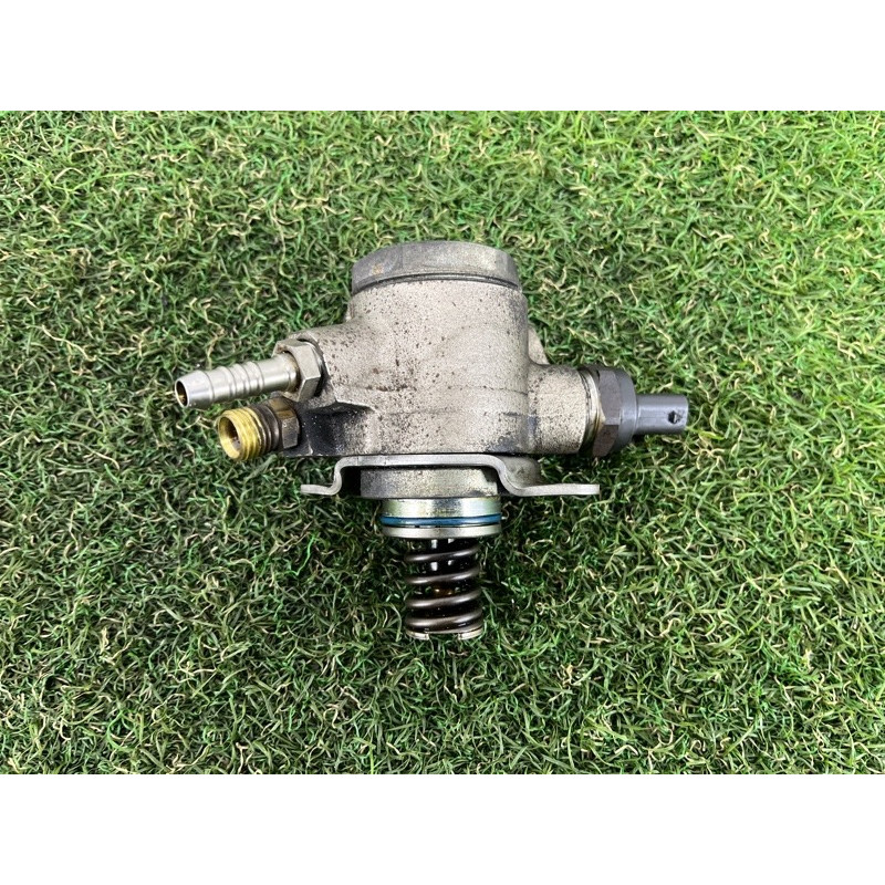 ТНВД (топливная система) AUDI Q5 8R 2012 3.2 CALB 06E127025Q