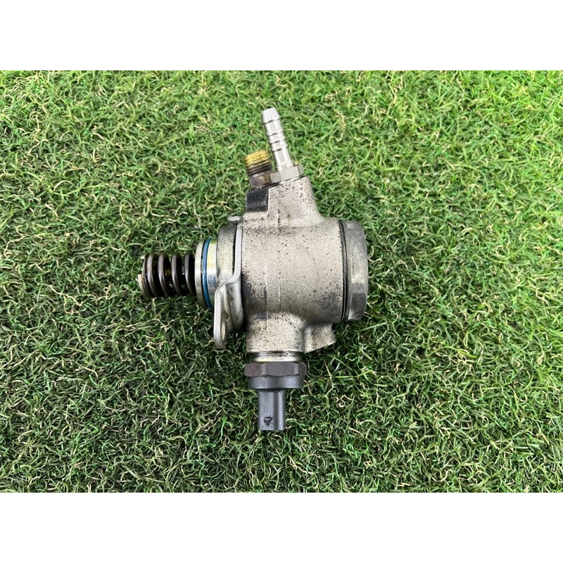 ТНВД (топливная система) AUDI Q5 8R 2012 3.2 CALB 06E127025Q