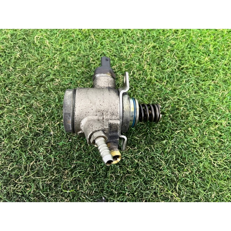 ТНВД (топливная система) AUDI Q5 8R 2012 3.2 CALB 06E127025Q