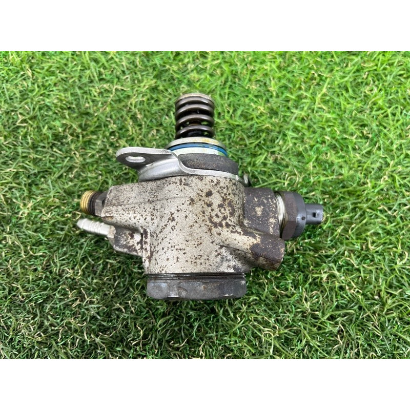 ТНВД (топливная система) AUDI Q5 8R 2012 3.2 CALB 06E127025Q