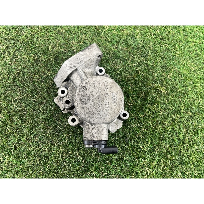 Кронштейн ТНВД (кронштейны двигателя) AUDI Q5 8R 2012 3.2 CALB 06E103535A