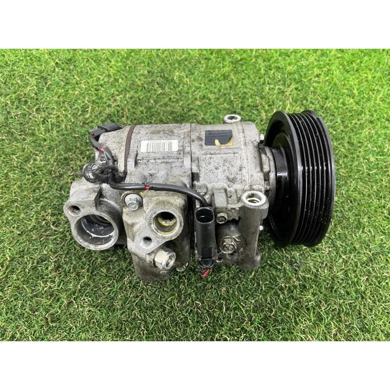 Компрессор кондиционера (отопление и кондиционирование) AUDI Q5 8R 2012 3.2 CALB 8K0260805K