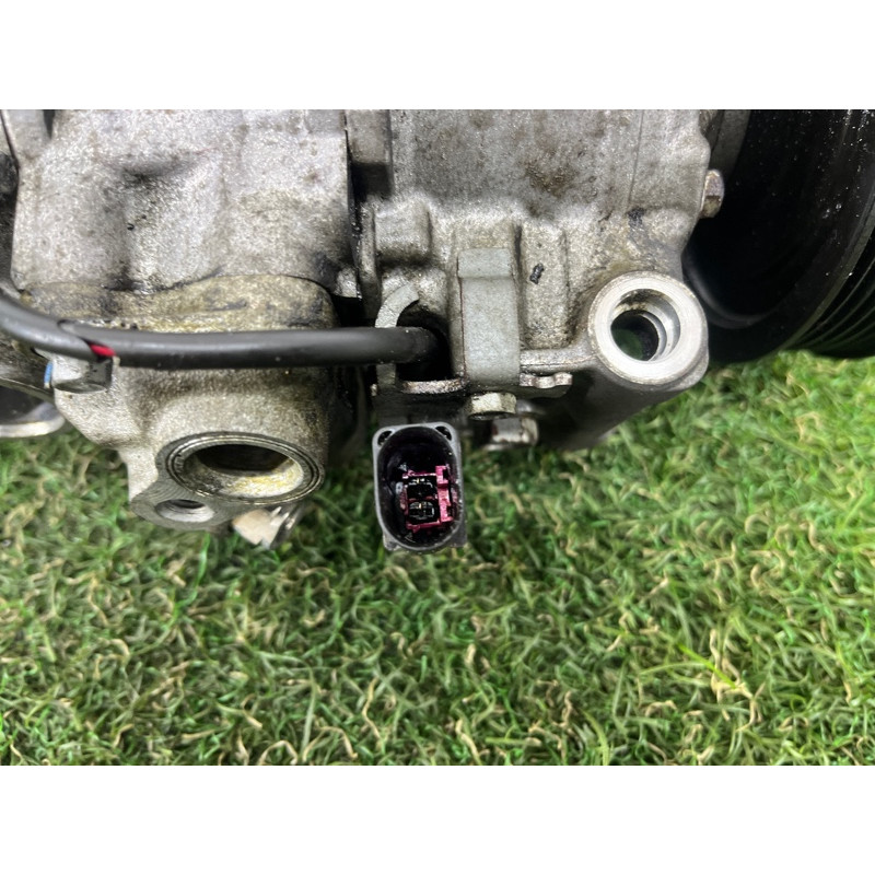 Компрессор кондиционера (отопление и кондиционирование) AUDI Q5 8R 2012 3.2 CALB 8K0260805K