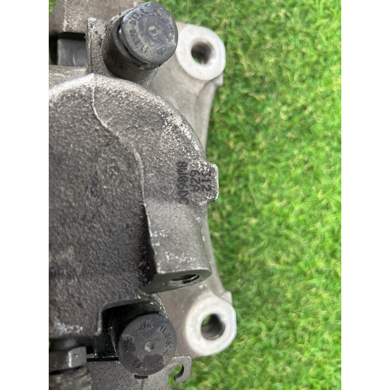 Суппорт тормозной (тормозная система) AUDI A4 B9 2017 2.0 8W0615124