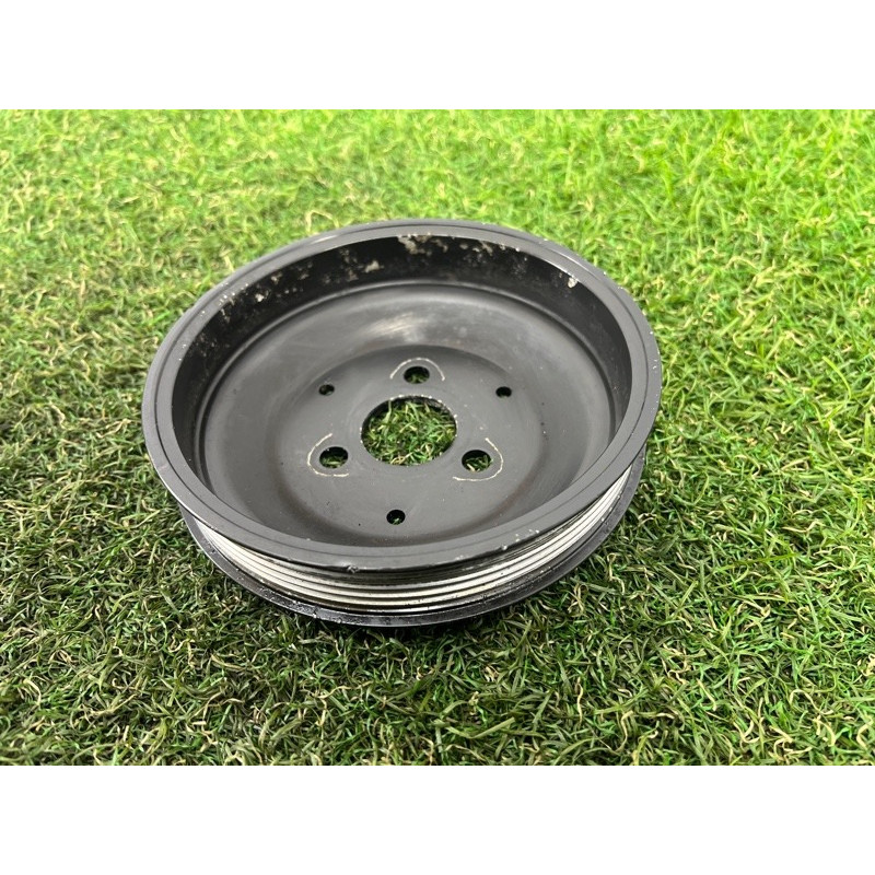 Шкив насоса гидроусилителя (рулевое управление) AUDI Q5 8R 2012 3.2 CALB 06E145255B