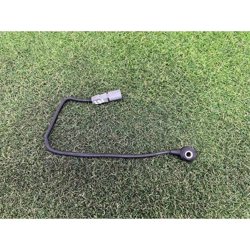 Датчик детонации (электрика двигателя) AUDI Q5 8R 2012 3.2 CALB 06E905377C