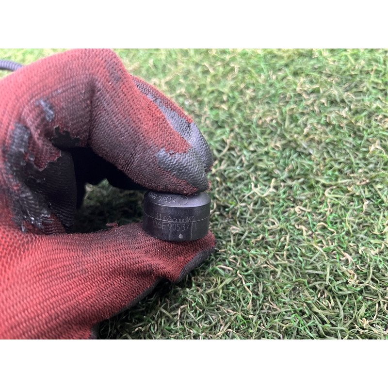 Датчик детонации (электрика двигателя) AUDI Q5 8R 2012 3.2 CALB 06E905377C