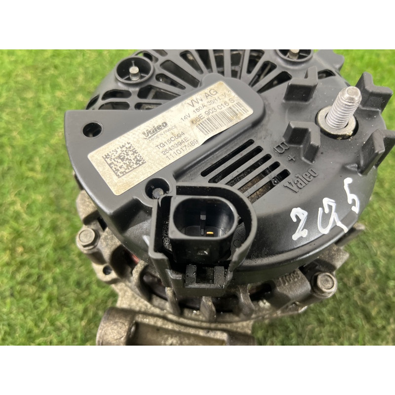 Генератор (электрика) AUDI Q5 8R 2012 3.2 CALB 06E903016S