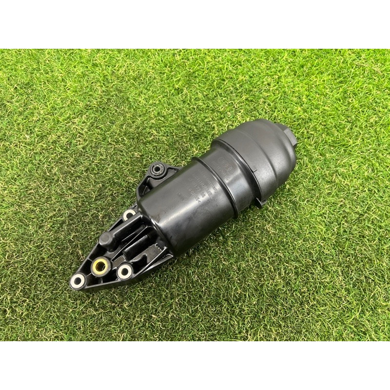 Корпус масляного фильтра (двигатель и элементы) AUDI Q5 8R 2012 3.2 CALB 06E115405C