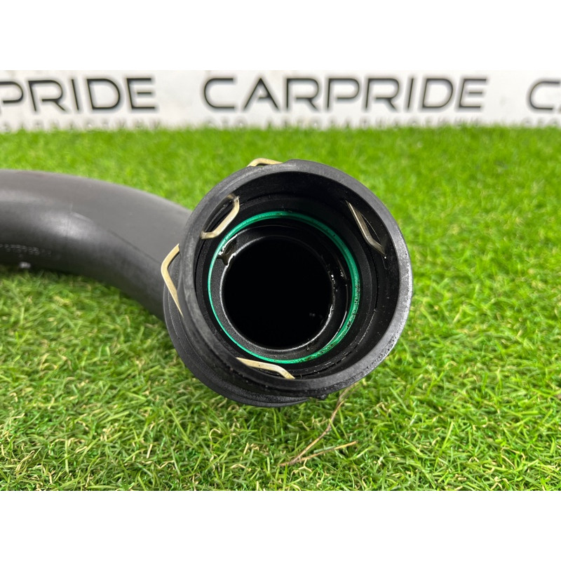 Патрубок інтеркулера (двигун та елементи) BMW 5-series G30 2017 2.0 B46B20 13718601683