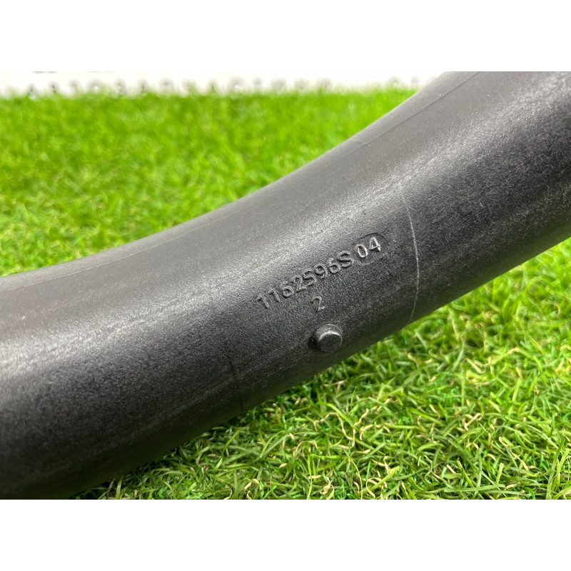 Патрубок інтеркулера (двигун та елементи) BMW 5-series G30 2017 2.0 B46B20 13718601683