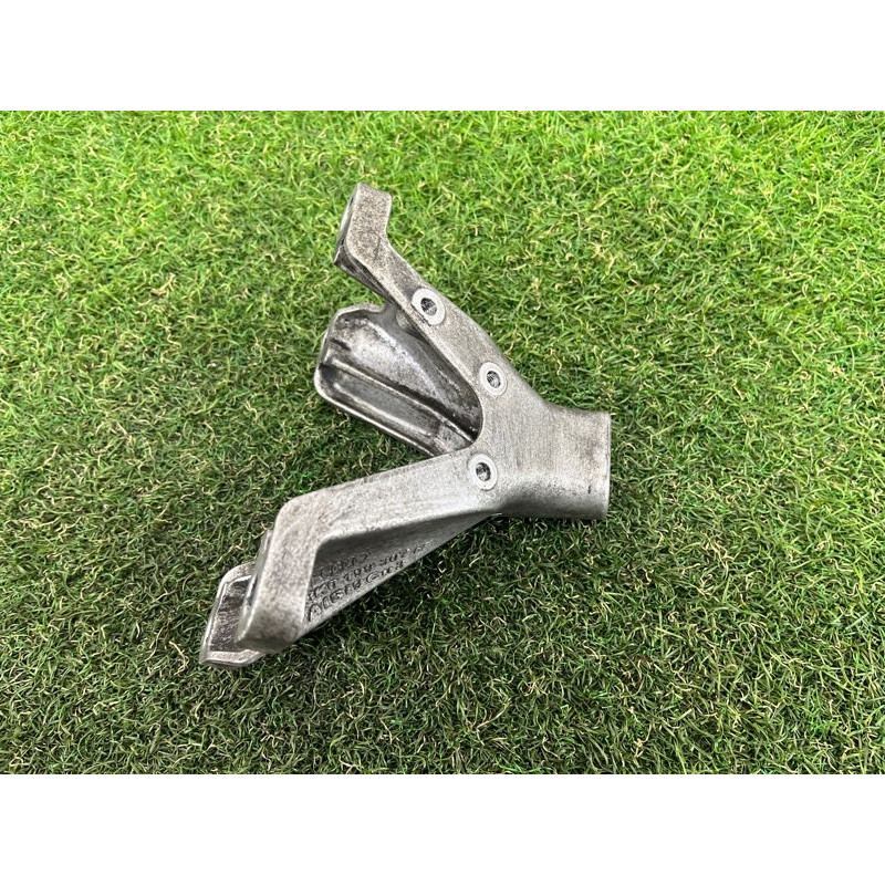 Кронштейн подушки двигателя (кронштейны двигателя) AUDI Q5 8R 2012 3.2 CALB 8K0199307BF