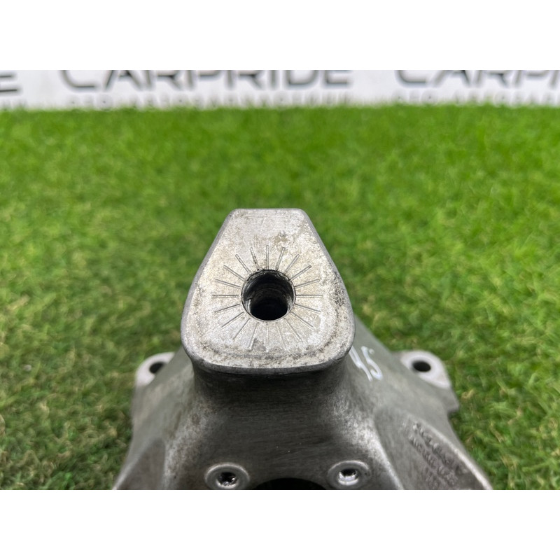 Кронштейн подушки двигателя (кронштейны двигателя) AUDI Q5 8R 2012 3.2 CALB 8K0199307BF