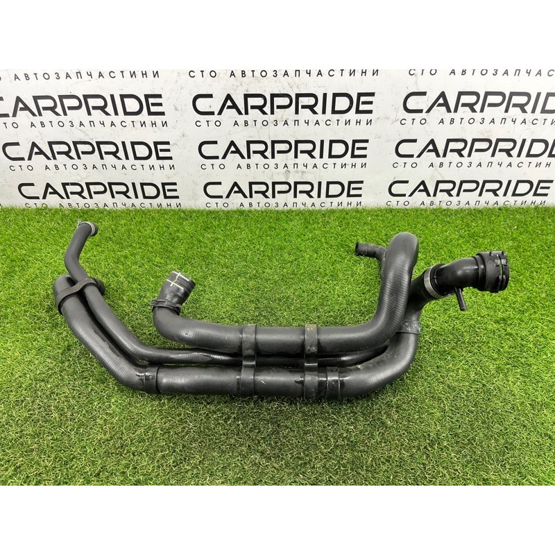 Патрубок (система охлаждения) Volkswagen Touareg FL 2015 3.6 7P6122101M