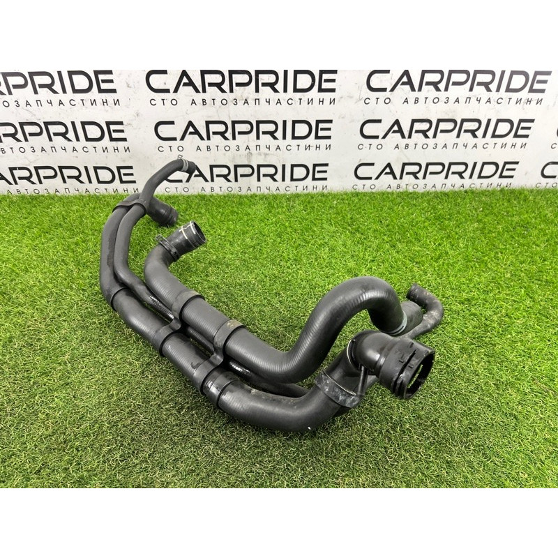 Патрубок (система охлаждения) Volkswagen Touareg FL 2015 3.6 7P6122101M