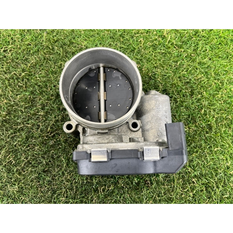 Дроссельная заслонка (электрика двигателя) Volkswagen Touareg FL 2015 3.6 03H133062C