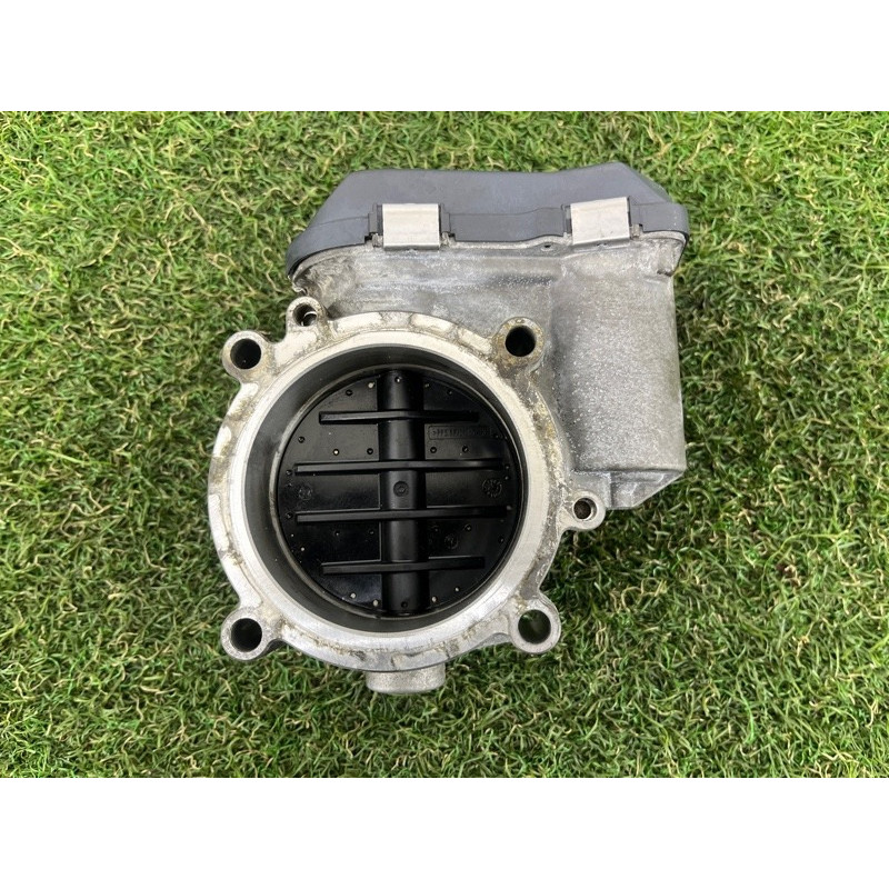 Дроссельная заслонка (электрика двигателя) Volkswagen Touareg FL 2015 3.6 03H133062C