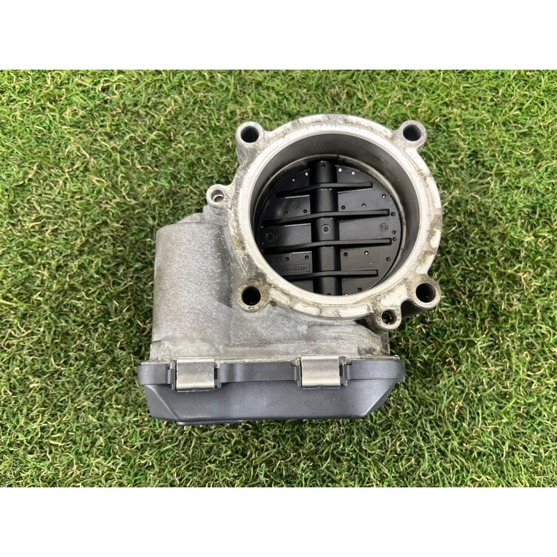 Дроссельная заслонка (электрика двигателя) Volkswagen Touareg FL 2015 3.6 03H133062C