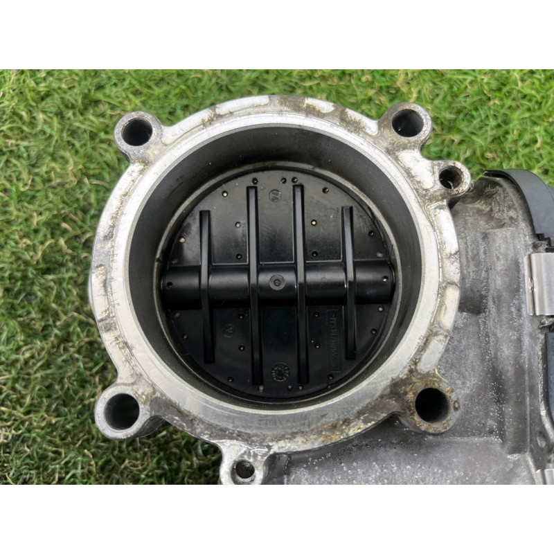 Дроссельная заслонка (электрика двигателя) Volkswagen Touareg FL 2015 3.6 03H133062C