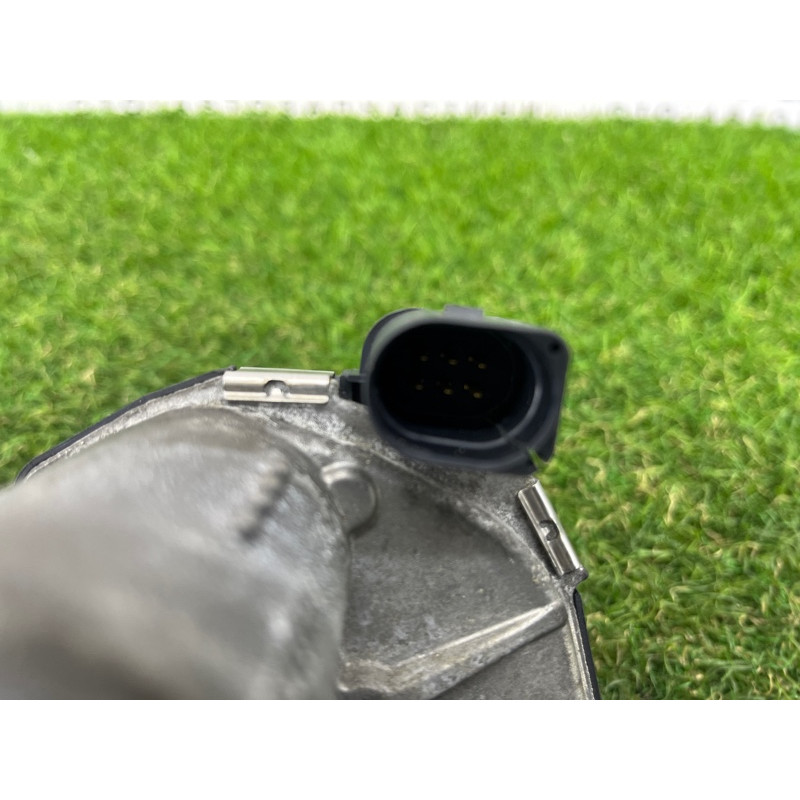 Дроссельная заслонка (электрика двигателя) Volkswagen Touareg FL 2015 3.6 03H133062C