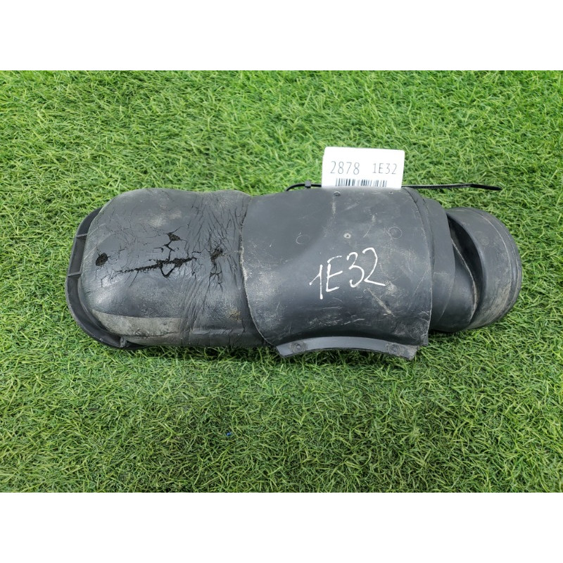 Патрубок воздушного фильтра (впускная система) BMW 7-series E32 1990 M70b50 13711710167