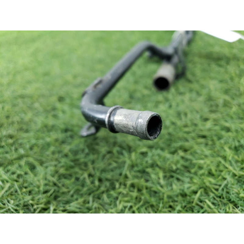 Патрубок (система охлаждения) AUDI A4 B6 2003 1.8 BFB 06B133607N