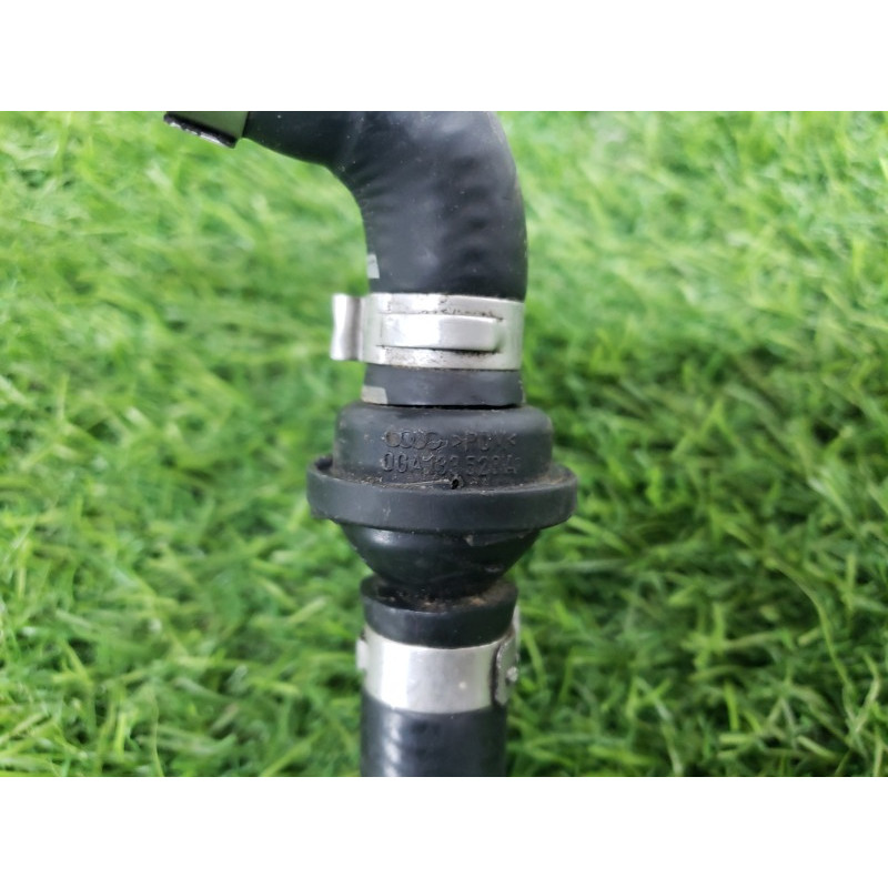 Патрубок (система охлаждения) AUDI A4 B6 2003 1.8 BFB 06B133607N