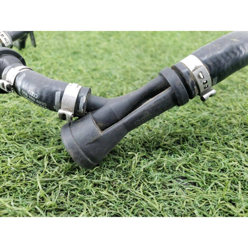 Патрубок (система охлаждения) AUDI A4 B6 2003 1.8 BFB 06B133607N