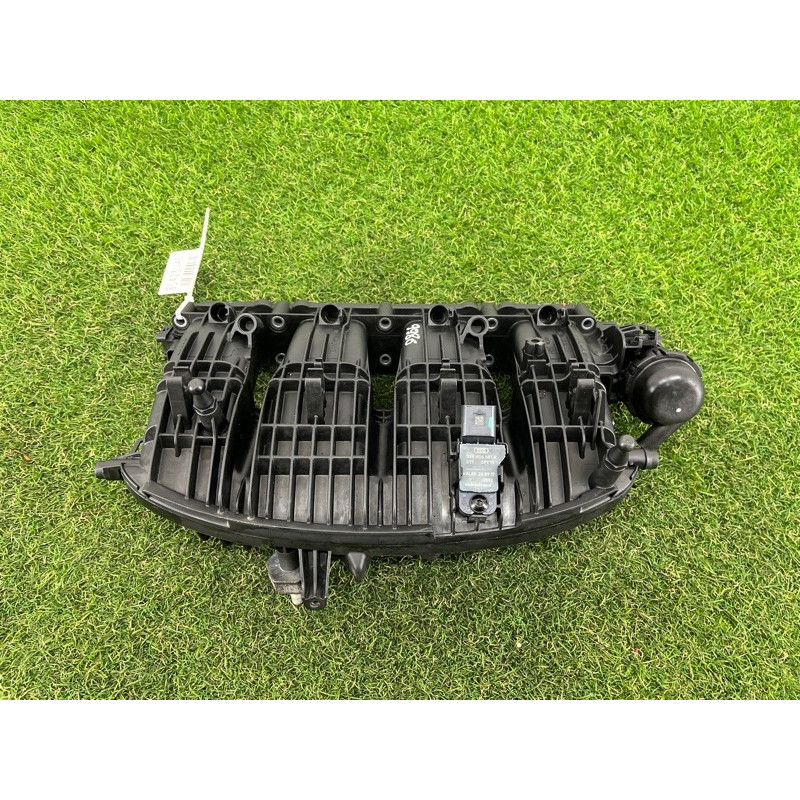 Коллектор впускной (впускная система) AUDI A3 8V 2018 2.0 CZRA 06L133201BQ