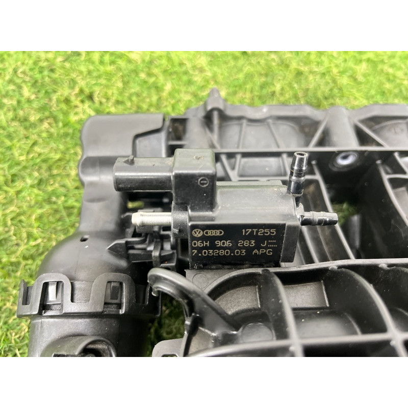 Коллектор впускной (впускная система) AUDI A3 8V 2018 2.0 CZRA 06L133201BQ