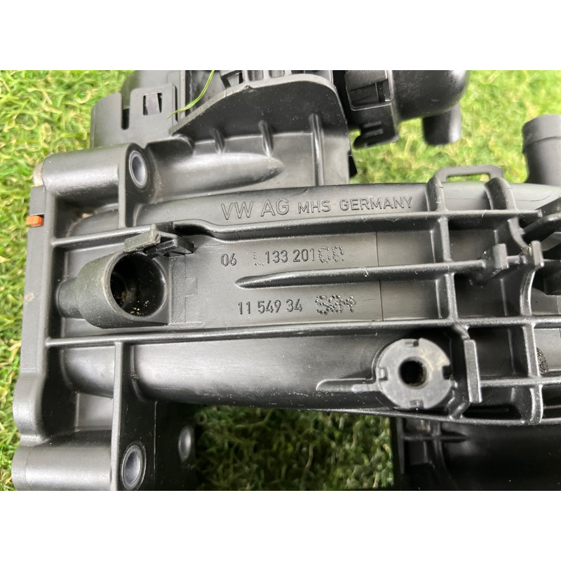 Коллектор впускной (впускная система) AUDI A3 8V 2018 2.0 CZRA 06L133201BQ