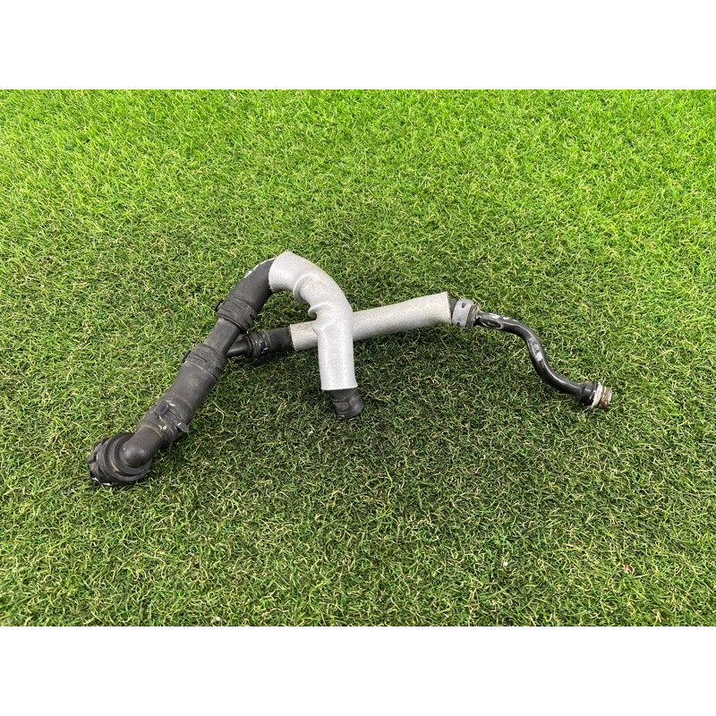 Трубка системы охлаждения (система охлаждения) AUDI A3 8V 2015 1.8 5Q0122073AA