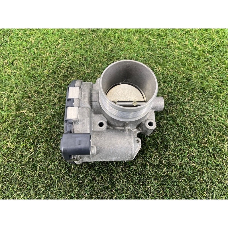 Дроссельная заслонка (электрика двигателя) AUDI A4 B9 2017 2.0 06K133062M