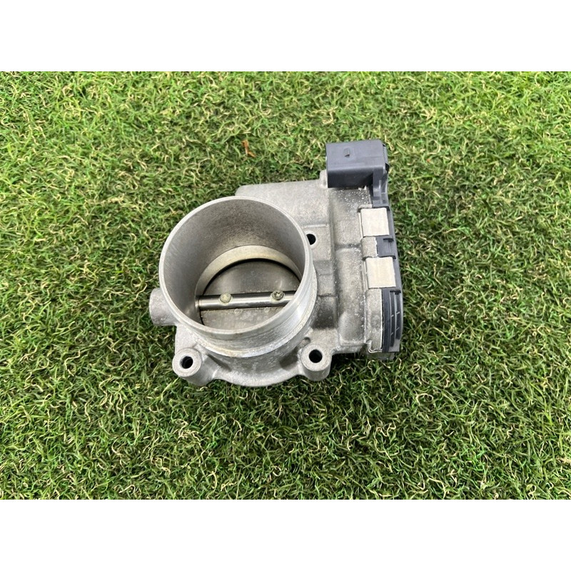 Дроссельная заслонка (электрика двигателя) AUDI A4 B9 2017 2.0 06K133062M