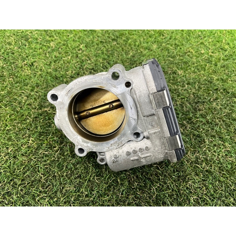 Дроссельная заслонка (электрика двигателя) AUDI A4 B9 2017 2.0 06K133062M