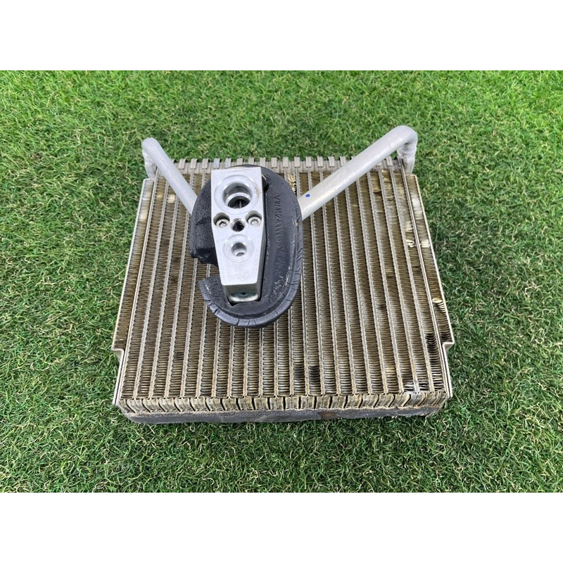 Испаритель кондиционера (отопление и кондиционирование) Volkswagen Passat B7 2016 1.8 561820103A