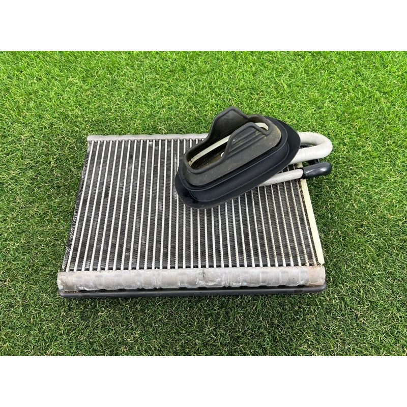 Испаритель кондиционера (отопление и кондиционирование) AUDI A4 B9 2017 2.0 4M1820023