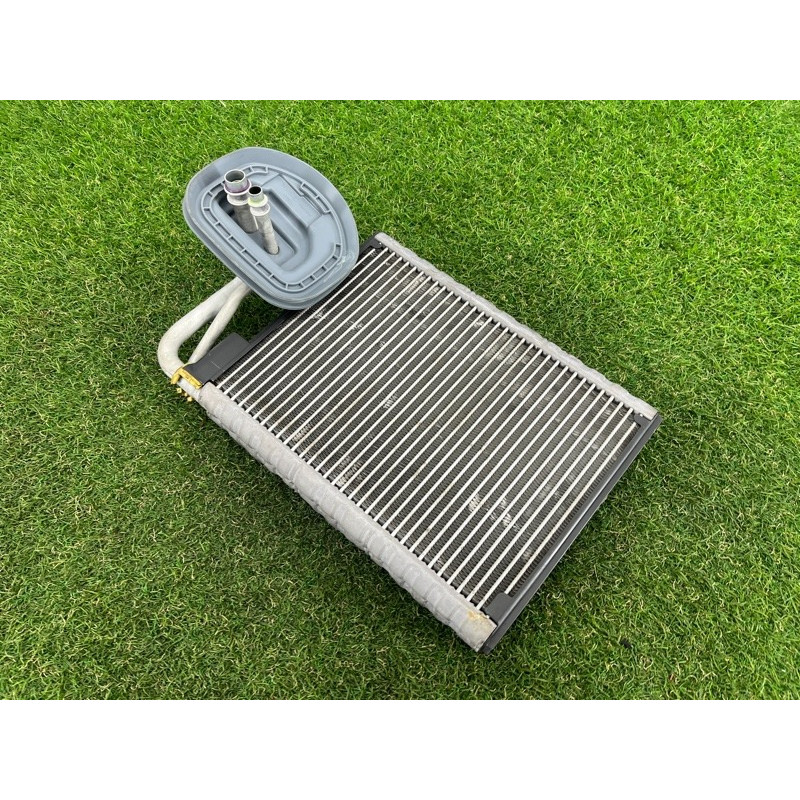 Испаритель кондиционера (отопление и кондиционирование) BMW 5-series F10 2011 3.0 64119383678