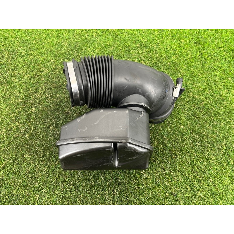 Резонатор воздушный (впускная система) BMW X3 F25 2012 3.0 13717601873